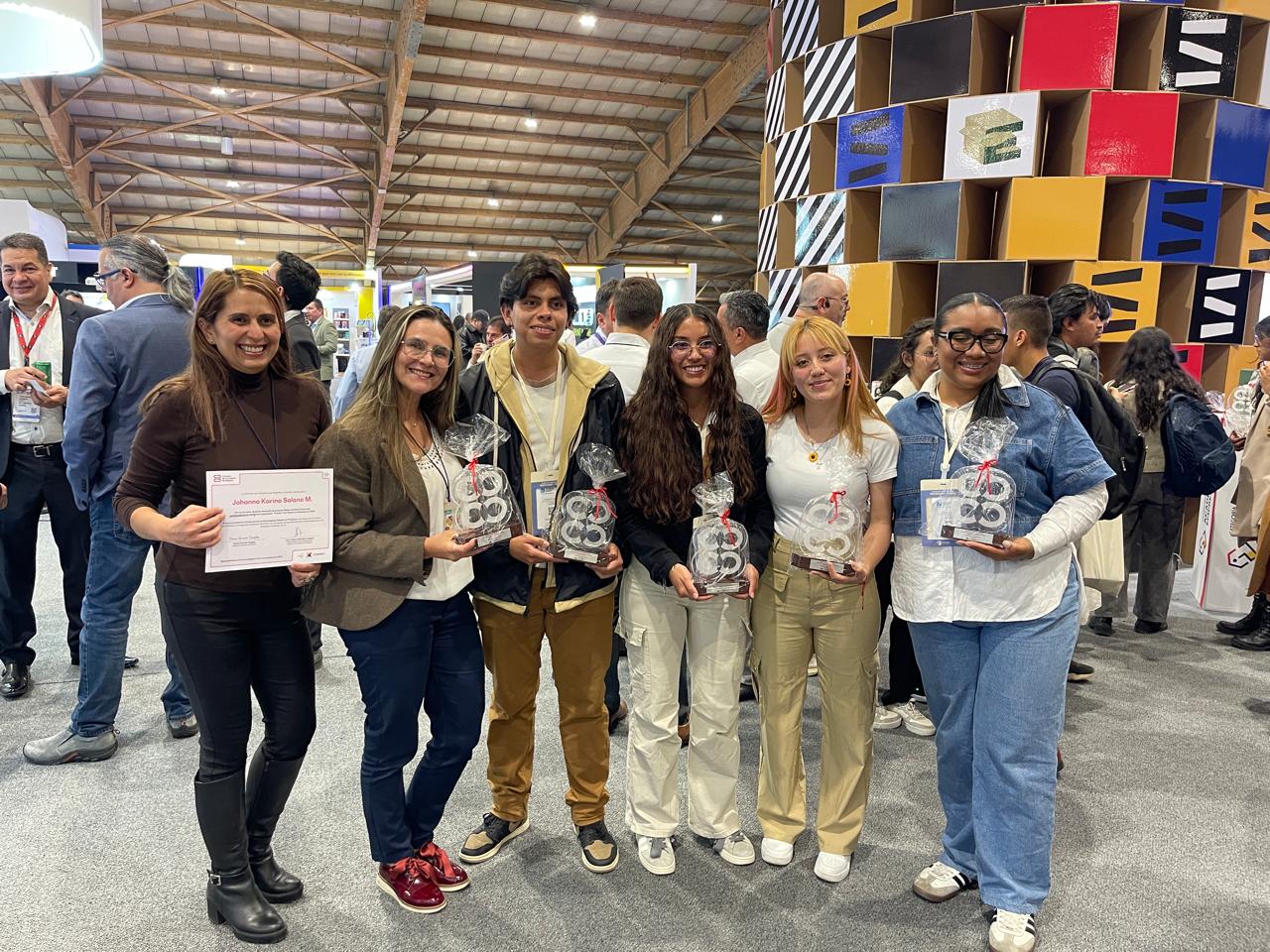 Estudiantes de la EAN crean materiales biobasados para empaques de alimentos